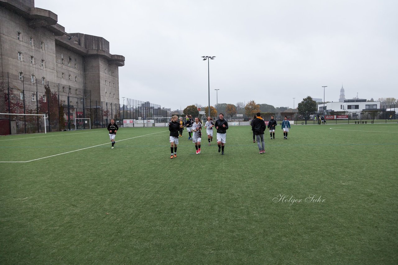 Bild 125 - B-Juniorinnen FC St.Pauli . Braedstrup IF : Ergebnis: 4:1